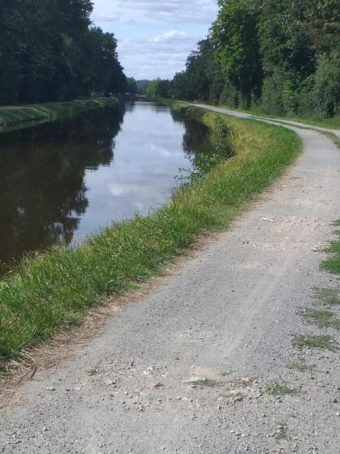 La Maison Du Canal Vaux  Buitenkant foto